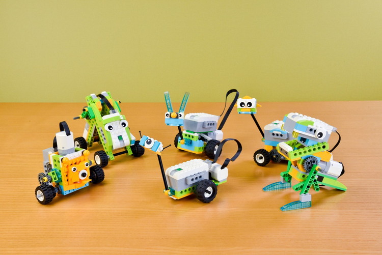 ご家庭での学びを応援！家庭学習向けレゴ®ロボットプログラミング教材 
